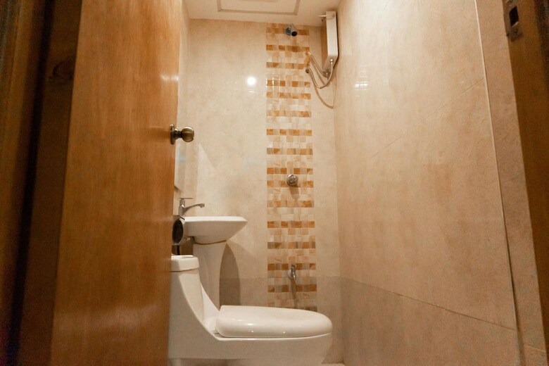 Hotel Reddoorz Near Starmall Alabang