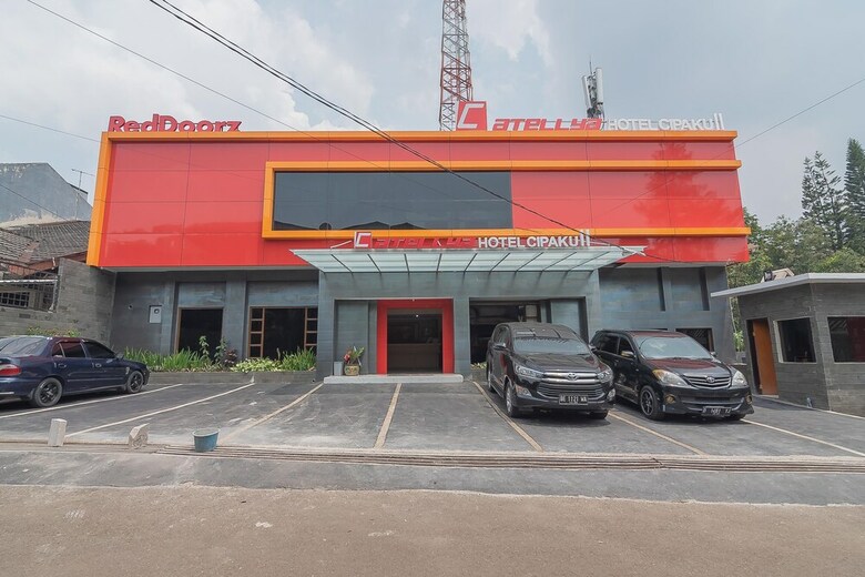 Hotel Reddoorz @ Cipaku