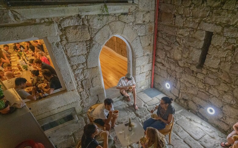 Hostal Hostel One Ribeira - Adults Only