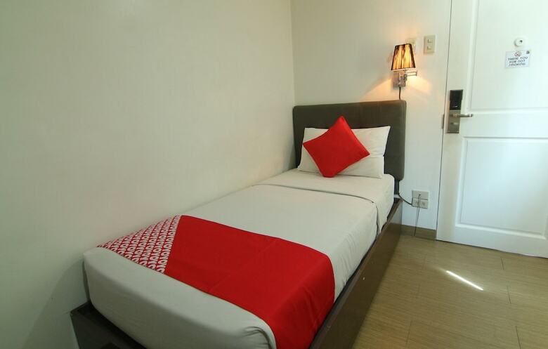 Oyo 106 24h City Hotel