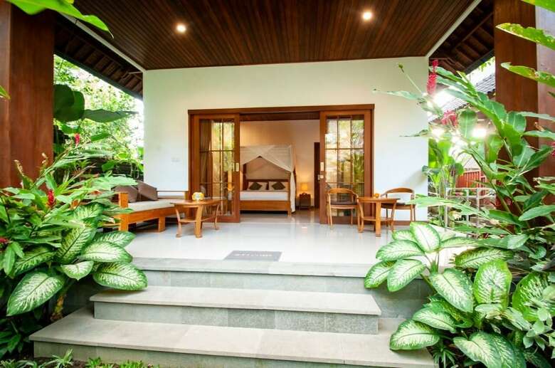 Bed & Breakfast Flamboyant Villa Ubud