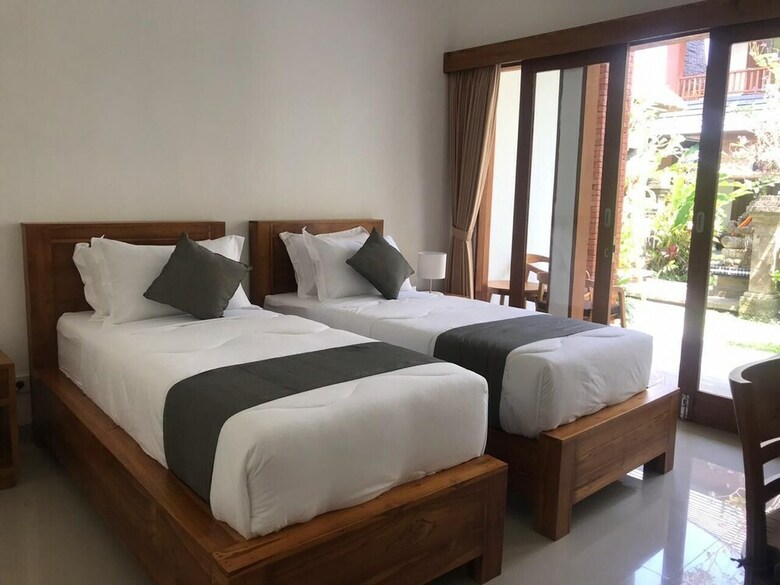 Bed & Breakfast Flamboyant Villa Ubud