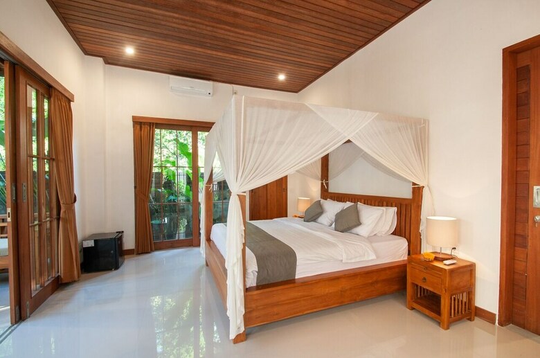Bed & Breakfast Flamboyant Villa Ubud