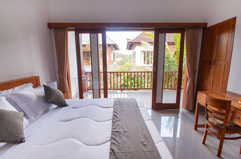 Bed & Breakfast Flamboyant Villa Ubud