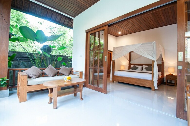 Bed & Breakfast Flamboyant Villa Ubud