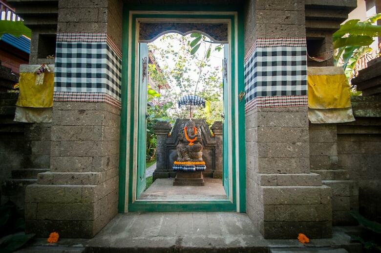 Bed & Breakfast Flamboyant Villa Ubud