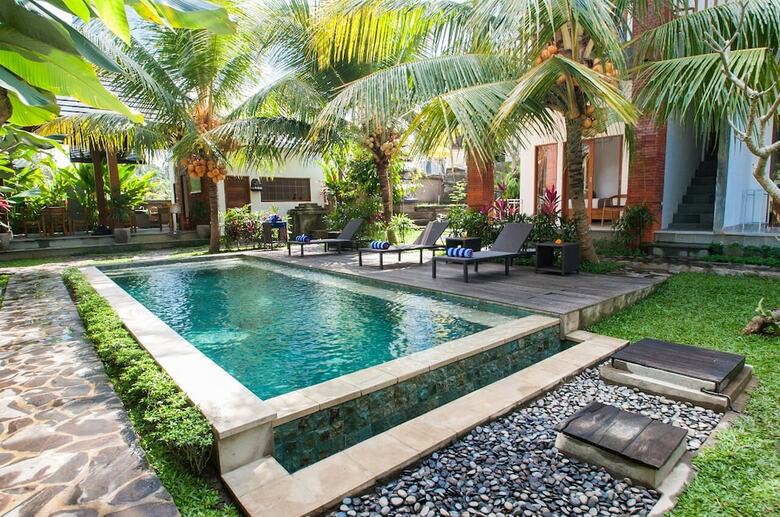 Bed & Breakfast Flamboyant Villa Ubud