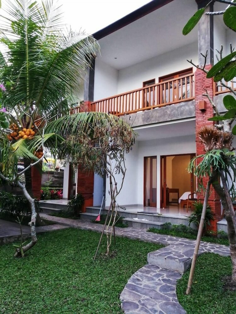 Bed & Breakfast Flamboyant Villa Ubud