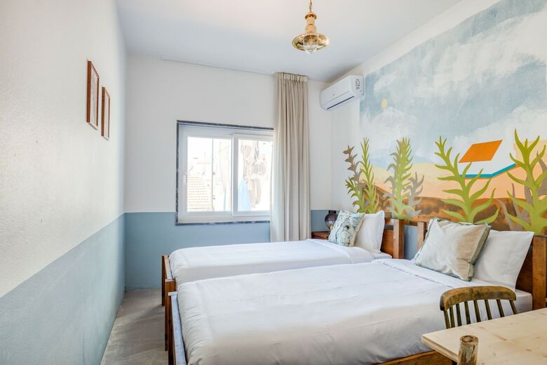 Hostal Selina Shared Milfontes