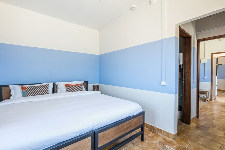 Hostal Selina Shared Milfontes