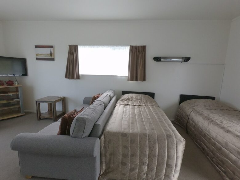 Castle Court Motel