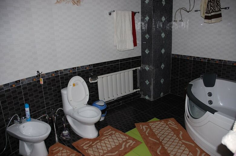 Hotel Almaz Guest House