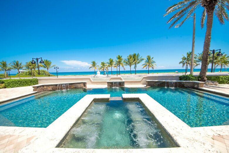 Villa Beach Mansion