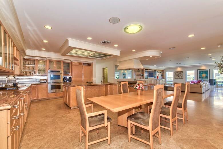 Villa Beach Mansion