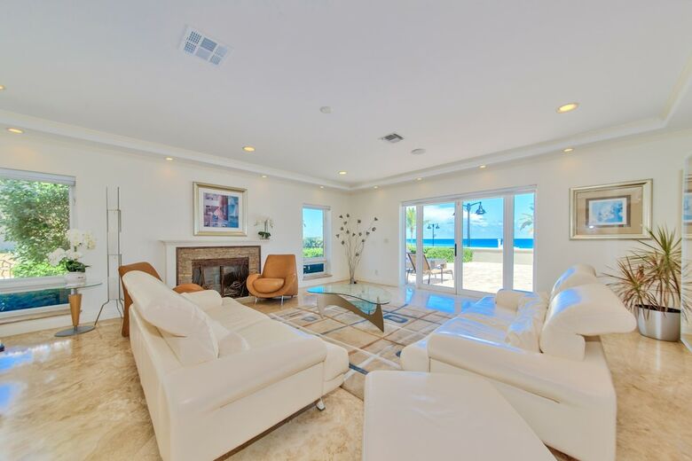 Villa Beach Mansion