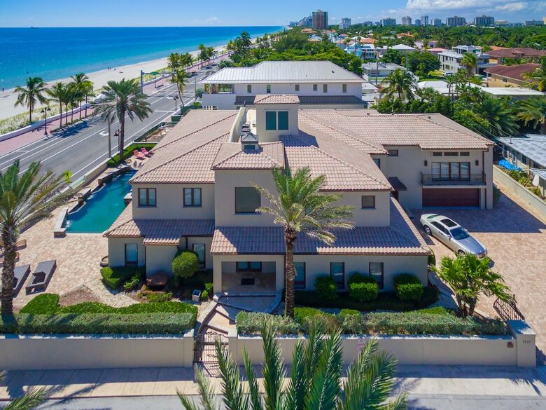Villa Beach Mansion