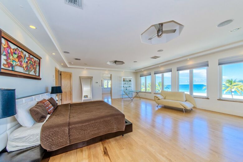 Villa Beach Mansion