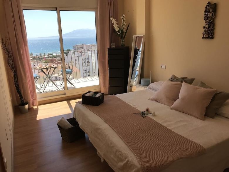 Hotel Rooms In Seafront Villa