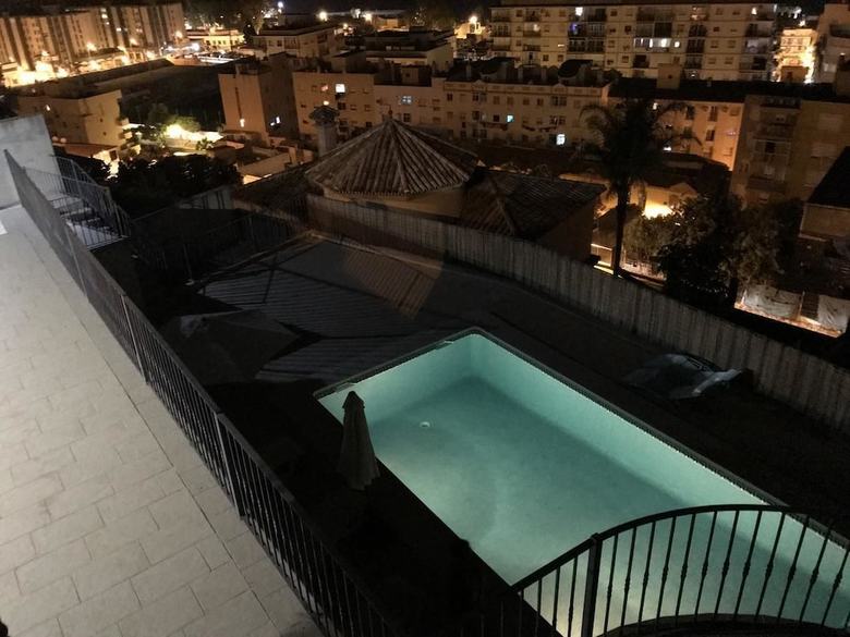 Hotel Rooms In Seafront Villa