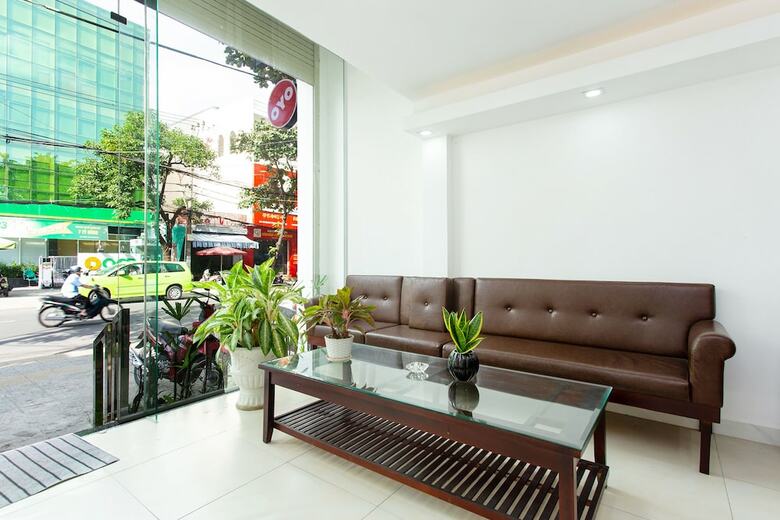 Oyo 525 Anazy Hotel