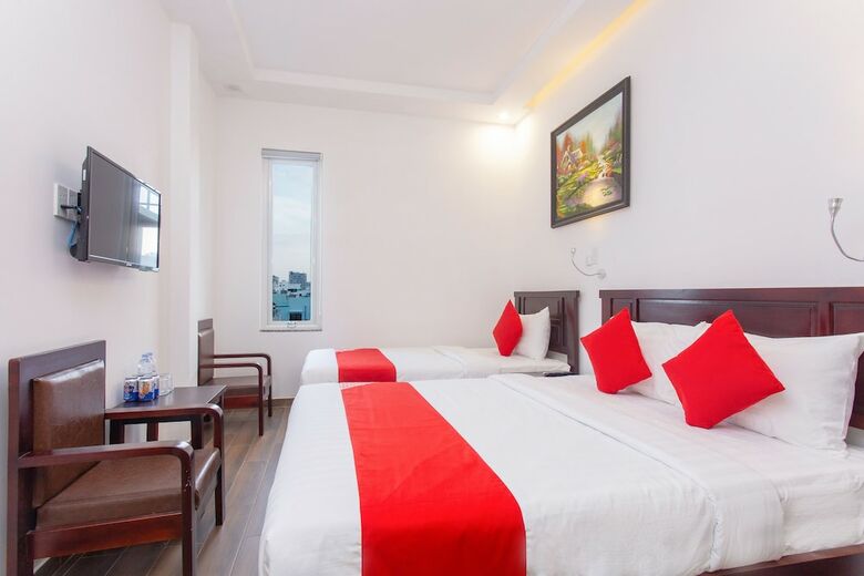 Oyo 525 Anazy Hotel