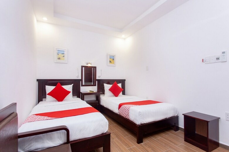 Oyo 525 Anazy Hotel