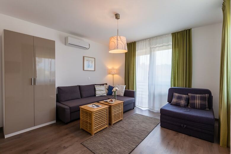 Hotel Rooms & Apartments Karlo