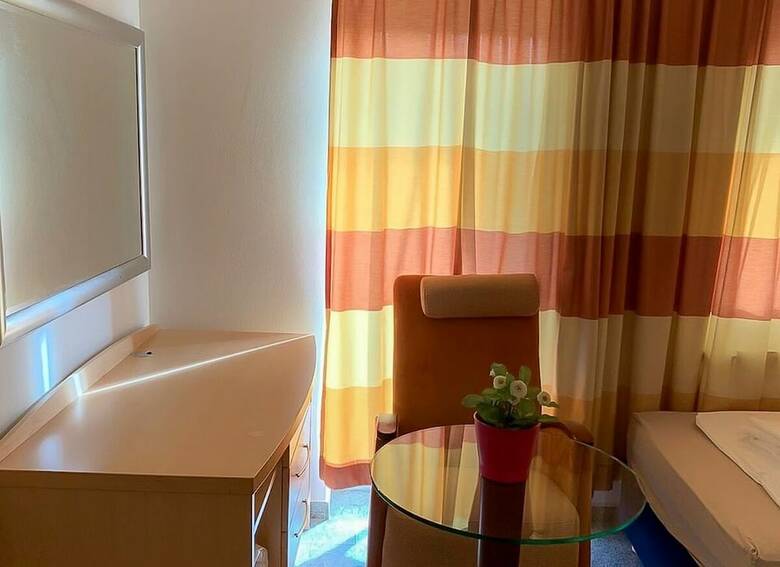 Lovely Hotel Near K�ln Messe And Arena