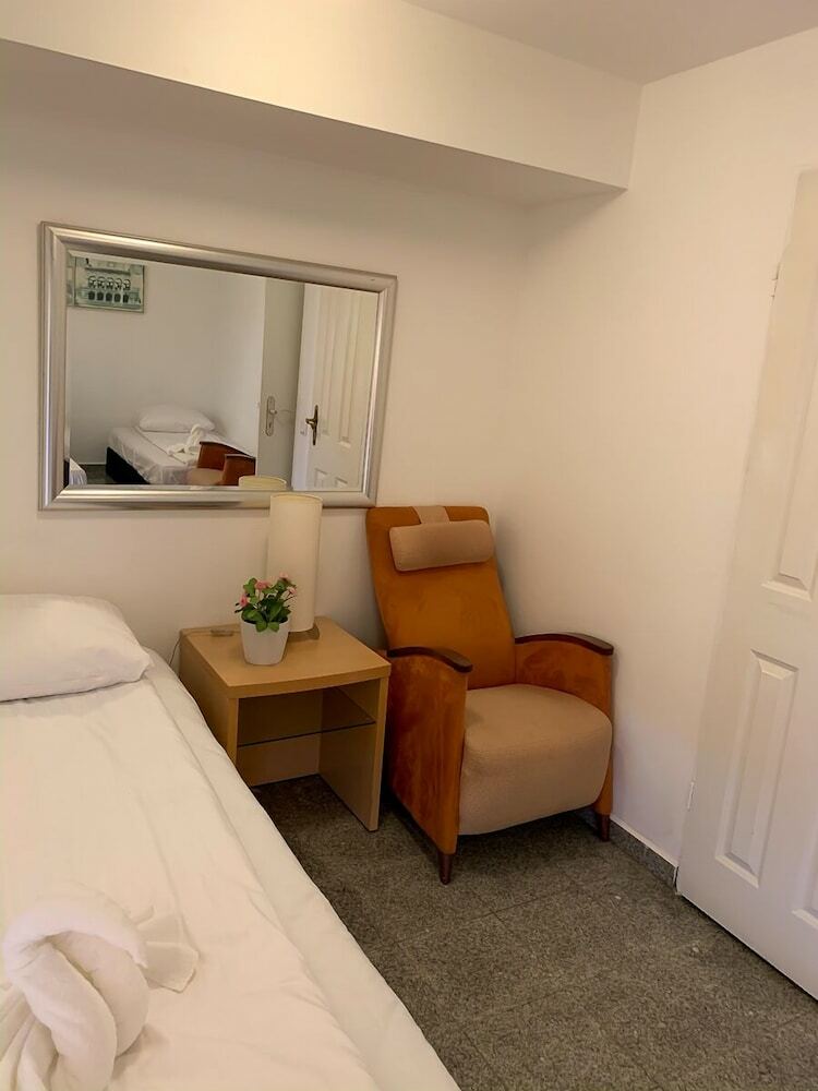 Lovely Hotel Near K�ln Messe And Arena