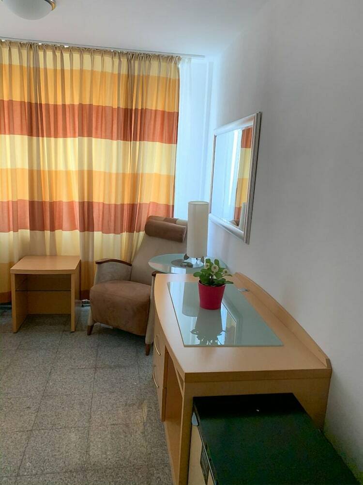 Lovely Hotel Near K�ln Messe And Arena