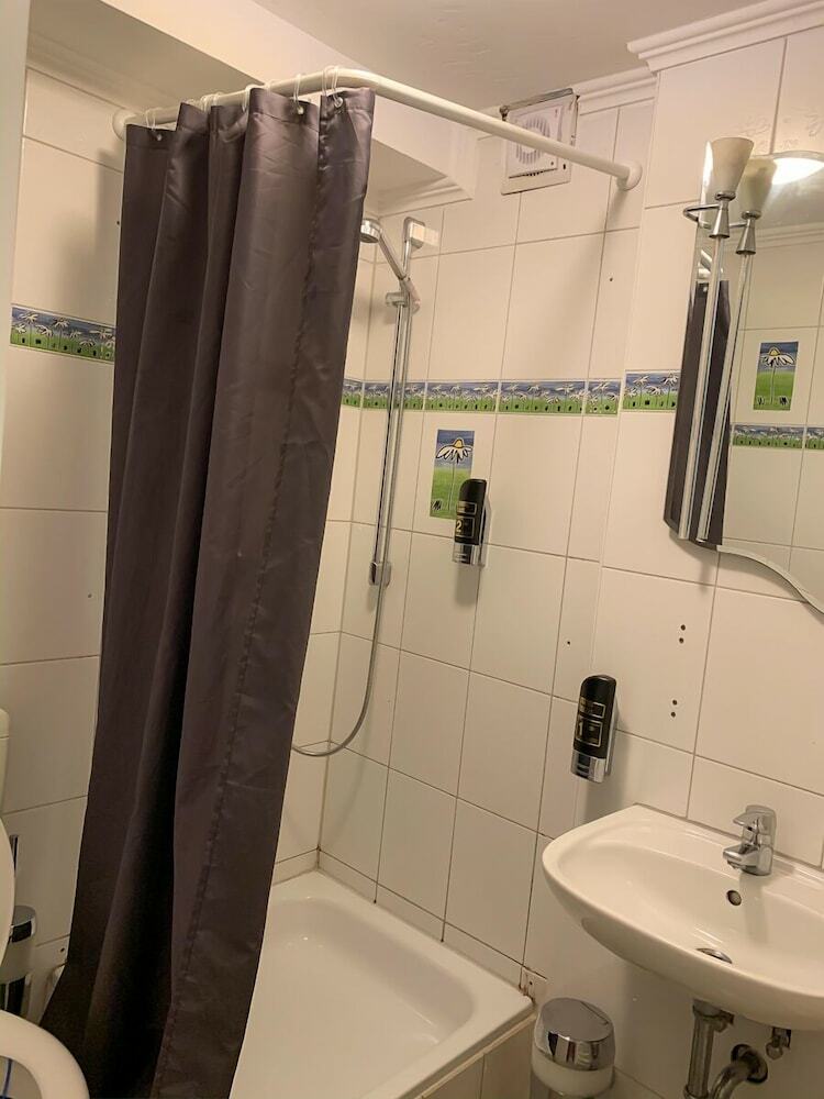 Lovely Hotel Near K�ln Messe And Arena