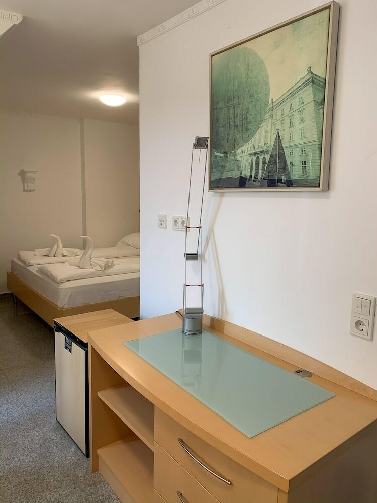 Lovely Hotel Near K�ln Messe And Arena