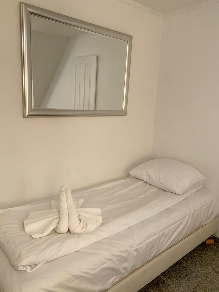 Lovely Hotel Near K�ln Messe And Arena