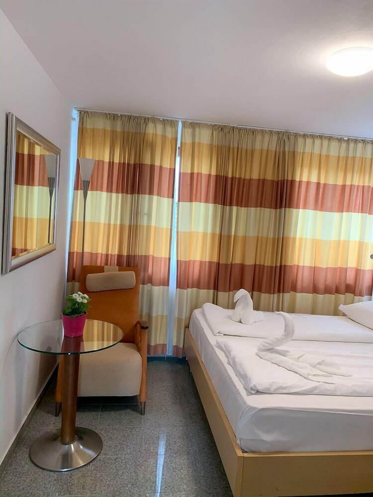 Lovely Hotel Near K�ln Messe And Arena