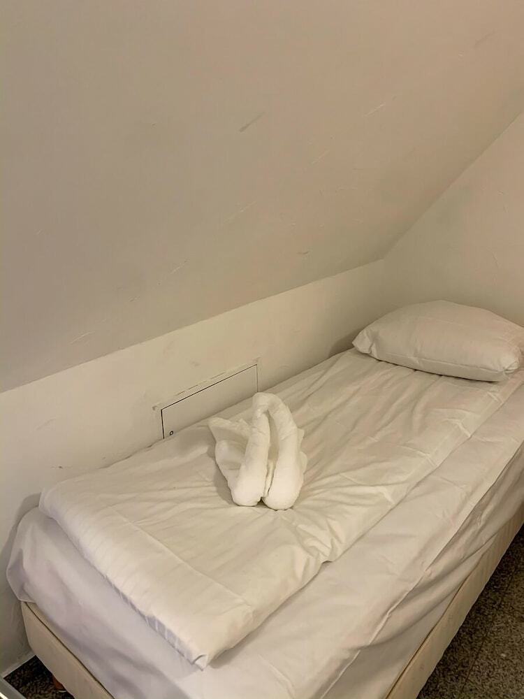 Lovely Hotel Near K�ln Messe And Arena