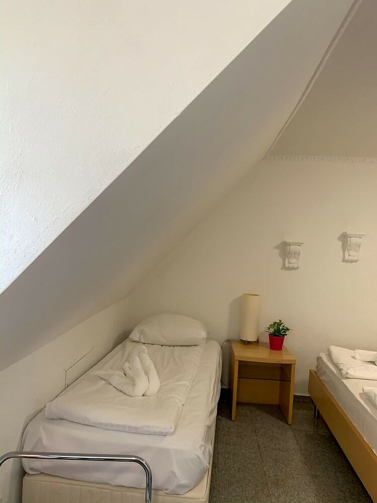 Lovely Hotel Near K�ln Messe And Arena