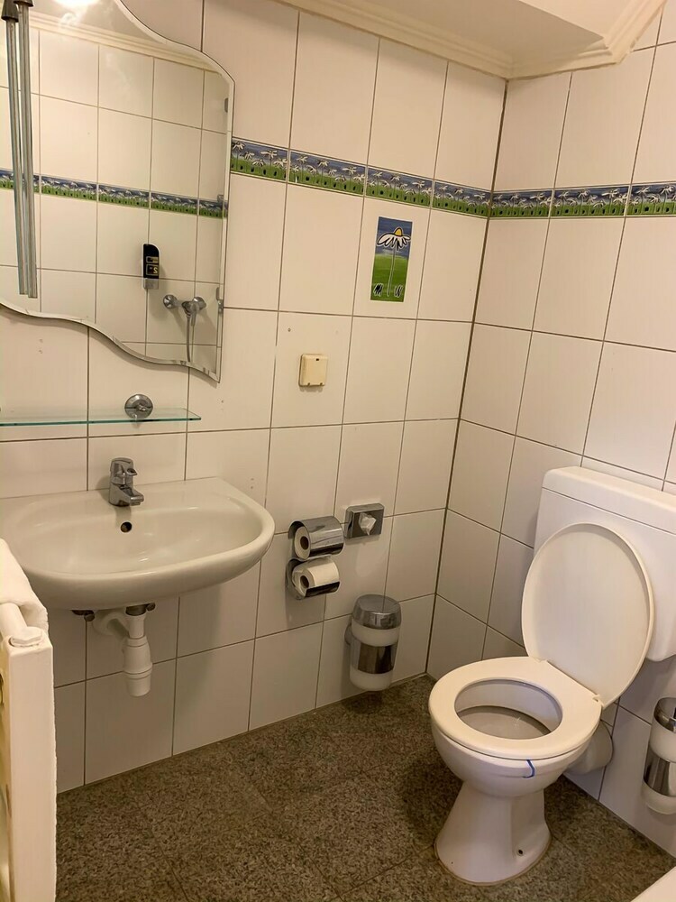 Lovely Hotel Near K�ln Messe And Arena