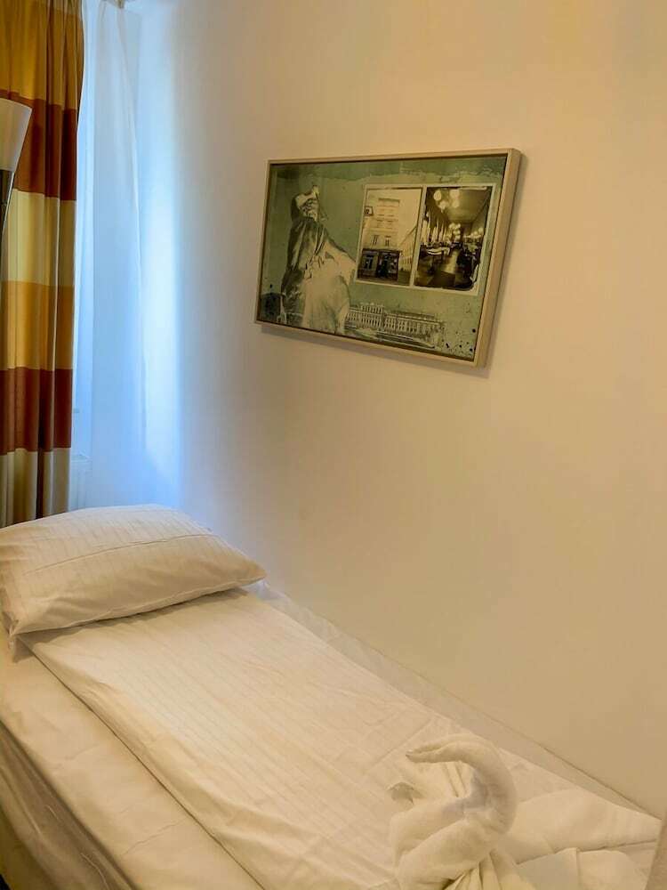 Lovely Hotel Near K�ln Messe And Arena