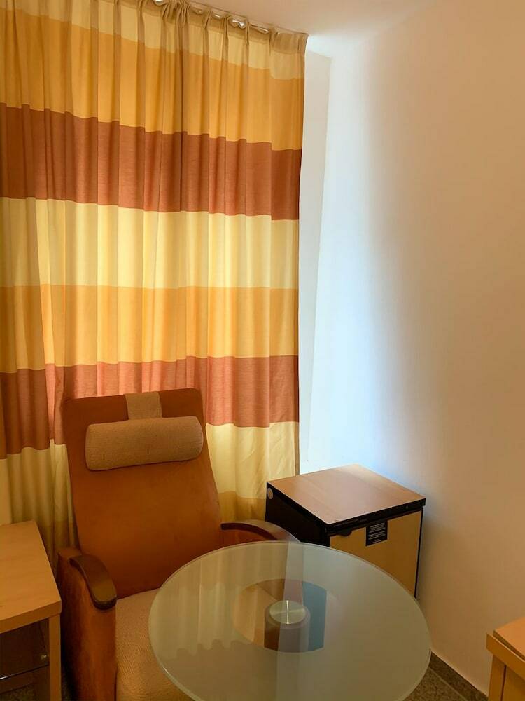Lovely Hotel Near K�ln Messe And Arena