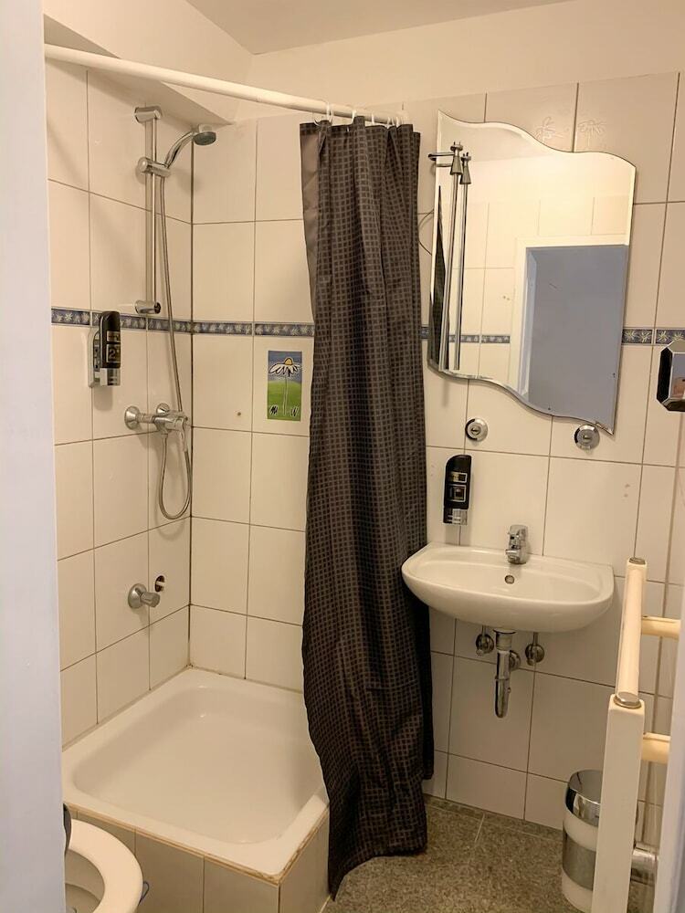 Lovely Hotel Near K�ln Messe And Arena