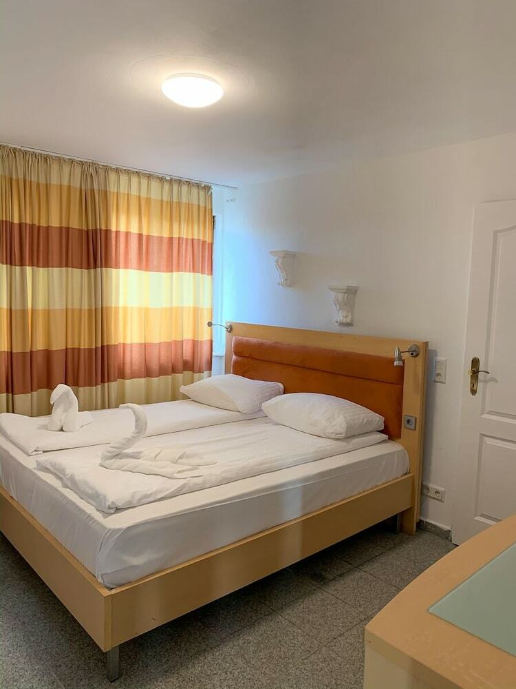 Lovely Hotel Near K�ln Messe And Arena