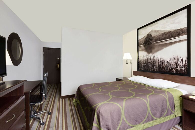 Hotel Super 8 By Wyndham Waynesboro