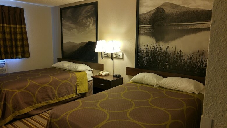 Hotel Super 8 By Wyndham Waynesboro
