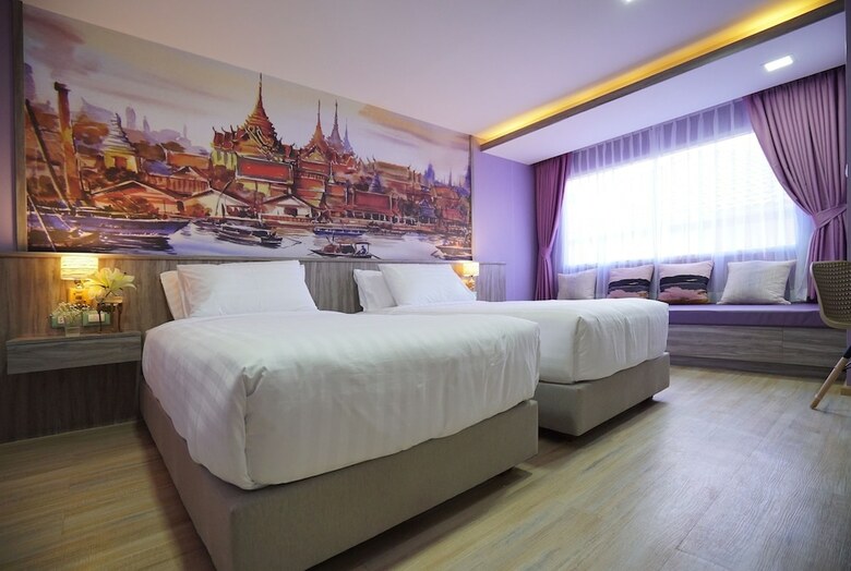 The Qube Fifty Hotel