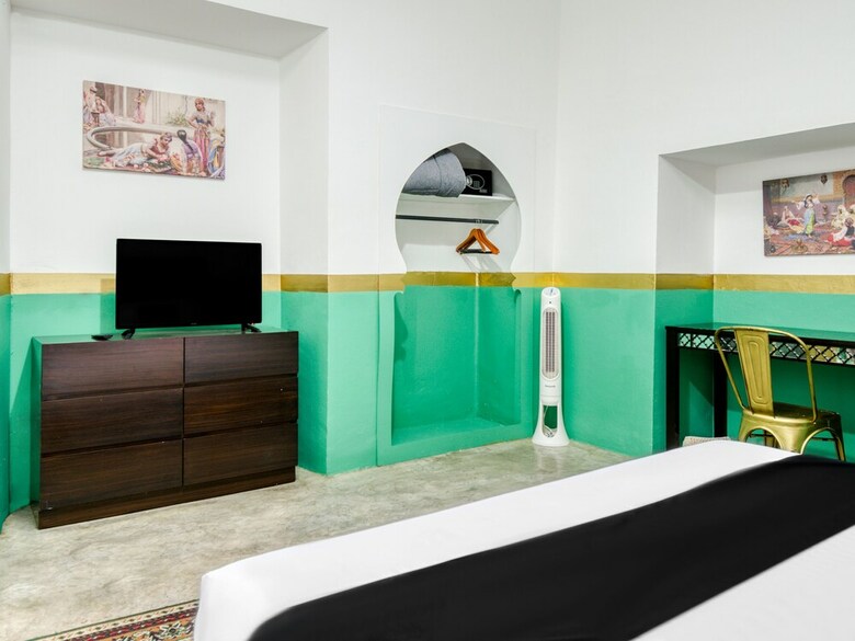 Hotel Capital O Riad