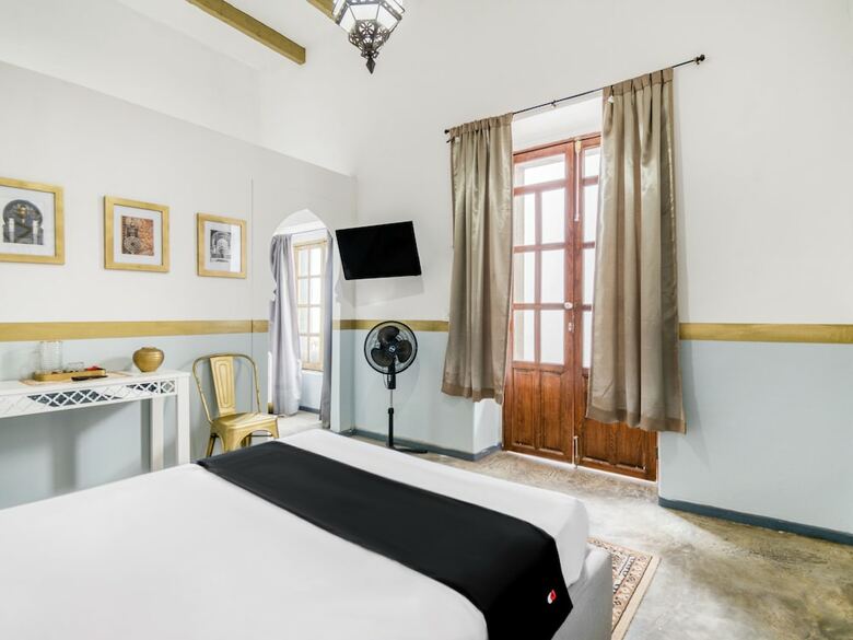 Hotel Capital O Riad
