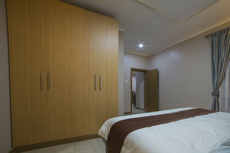 Aparthotel Natra Apartments