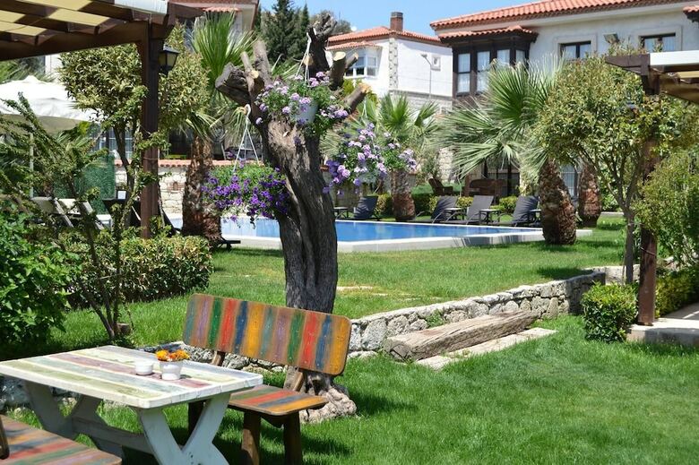 Hotel Reyhan Hanim Konaklari