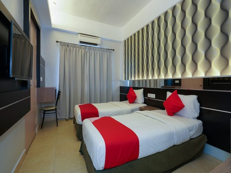 Oyo 44083 Hotel Orchard Inn