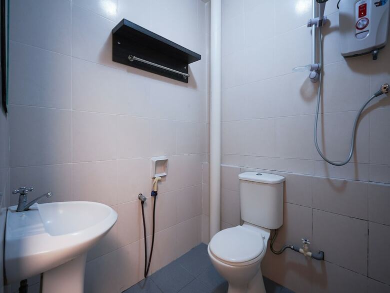 Oyo 44083 Hotel Orchard Inn